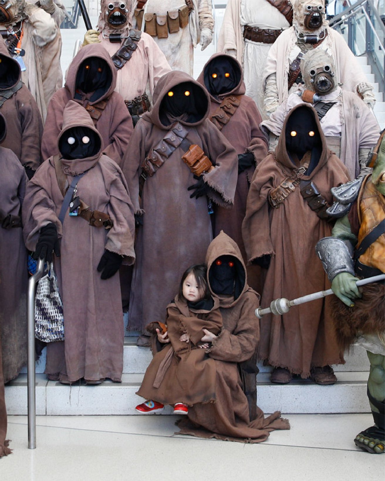 スターウォーズ　STAR WARS コスプレ　ジャワ　Jawa Amazon.co.jp: スターウォーズ コスチューム ジャワ ローブ 大人