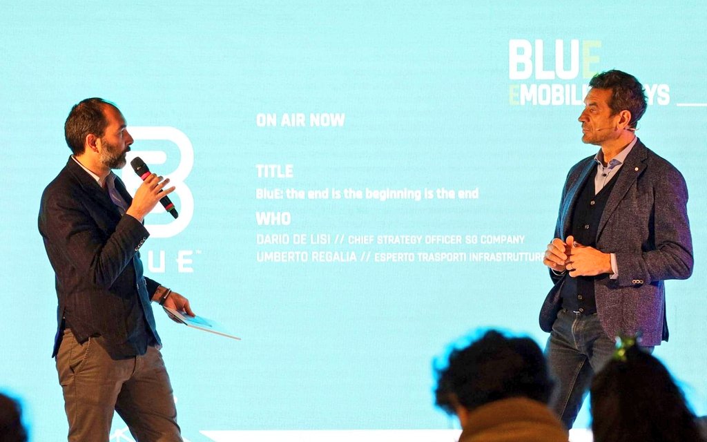 BlueEmobility's tweet image. Abbiamo passato una settimana insieme, 6 giorni di talks, incontri e prospettive di futuri entusiasmanti!
La rivoluzione energetica ha coinvolto più di 100 speaker in 40 talks!
#EMobilityIs