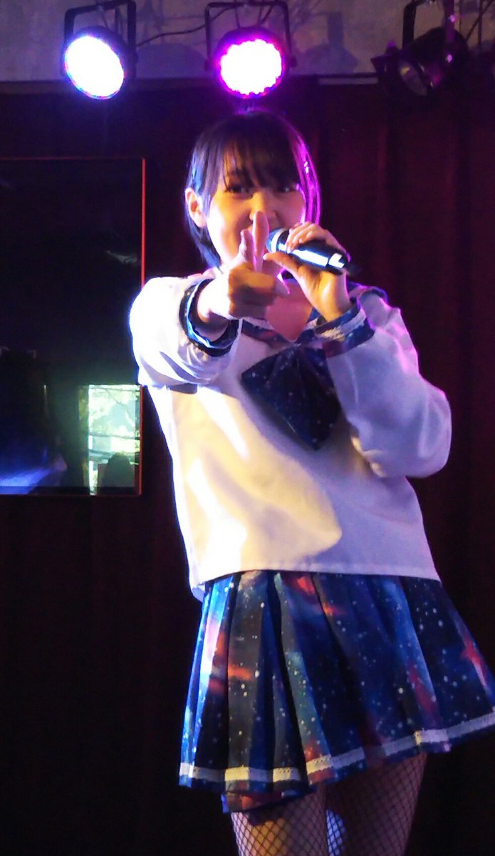 JijiToru's tweet photo. 【本日の1枚】
L.F.P １部 in RED BRUSH arena
＝#レス🔥編＝
編みタイツday⚠ﾄﾞｷﾄﾞｷ❗
💓セクシーなっちゃん🍊💛

#仙台flavor
#伊達夏海🍊
#REDBRUSH
#なっちゃんなまらめんこちゃん💛
#4月はコール強化月間💢 https://t.co/sySSy7j91M