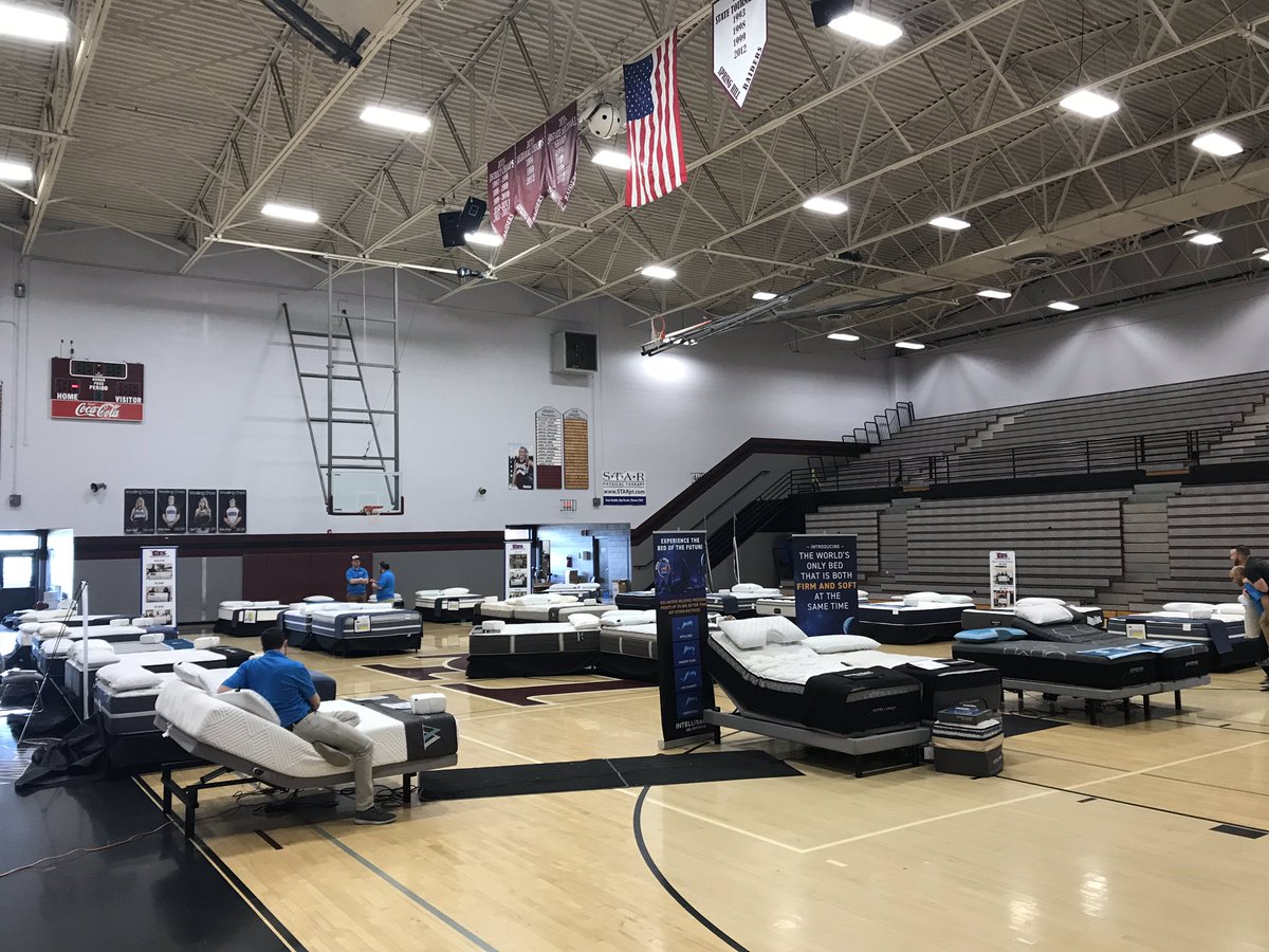 SHRaiderBand's tweet photo. SHHS Band Mattress Sale happening now!!! 11am-5pm Sunday only!! 50% off name brands! Come support your local band students ❤️ 🛏 @SHHSRaidersTN https://t.co/LvYBlwoaaX