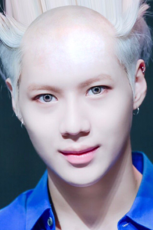 Tiara Is Bald Too On Twitter Can Somone Edit Bald Taemin Please I Wanna See