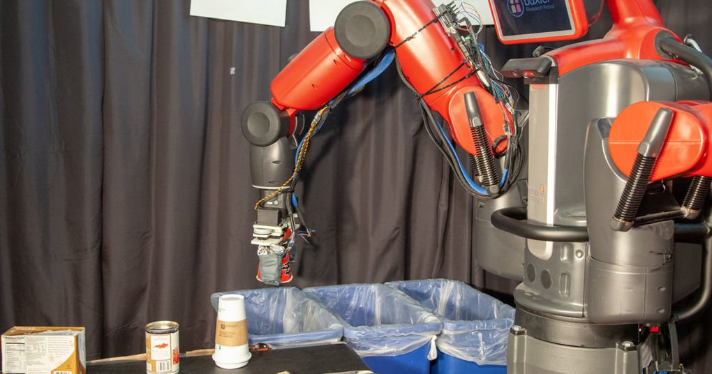 RobotShop's tweet image. Recycling robot can sort paper and plastic by touch rb1.shop/2G4k5QO @engadget  #Recycle #Environment  #RecyclingRobot