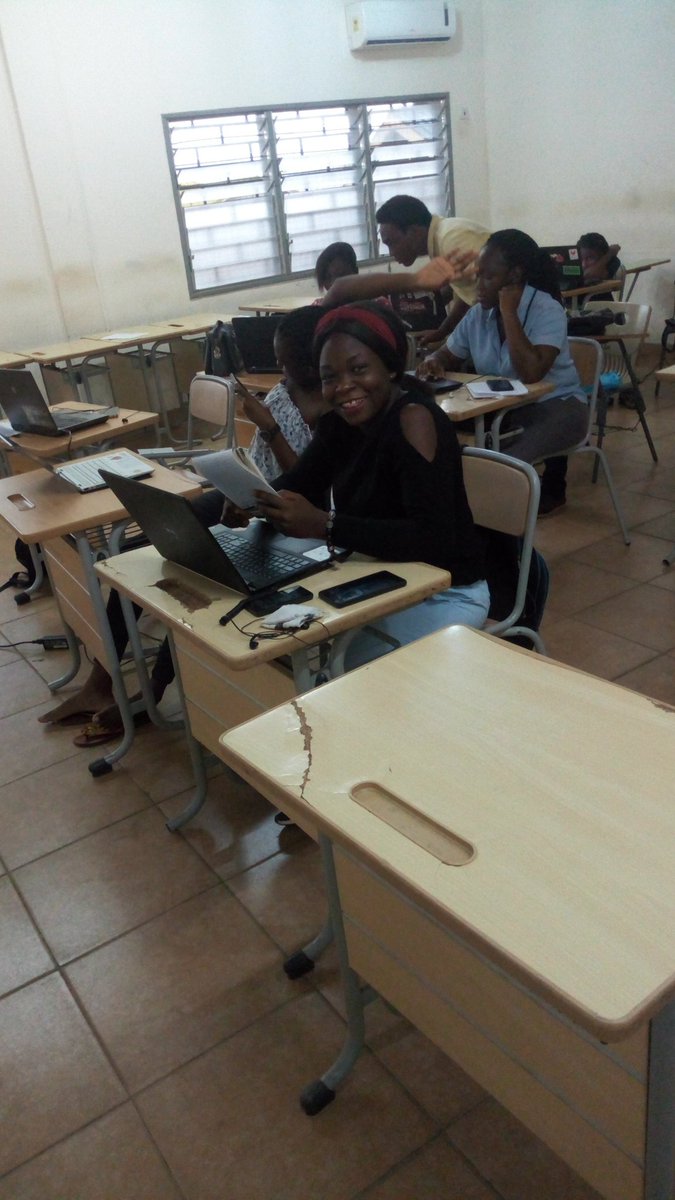 pyladiesho's tweet image. Fun and coding with the girls. @beni_bash is getting it on! #PyLadiesHo #Meetupv2 #introtogit