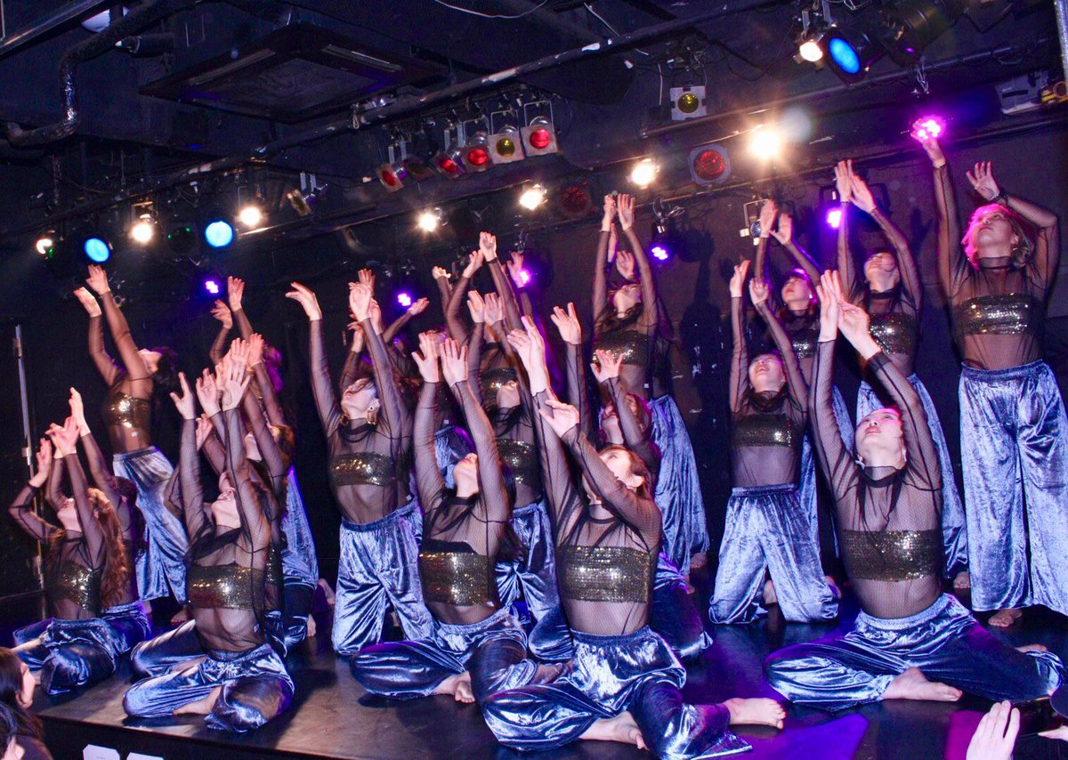 JBS_Dcrew's tweet photo. 《Waack》
◎担当：れいこ
◎レッスン日：4月26日 5月17日・24日
4限後〜 

◎腕を大きく回して華麗にオシャレに力強く踊るダンス。女性らしく華やかに魅せるジャンルです。基礎を一からやるのでご安心を！
Waackがどんなのか分からない人でも興味がある人も是非一度参加してみてください😊 https://t.co/PAPF8Z7HmN