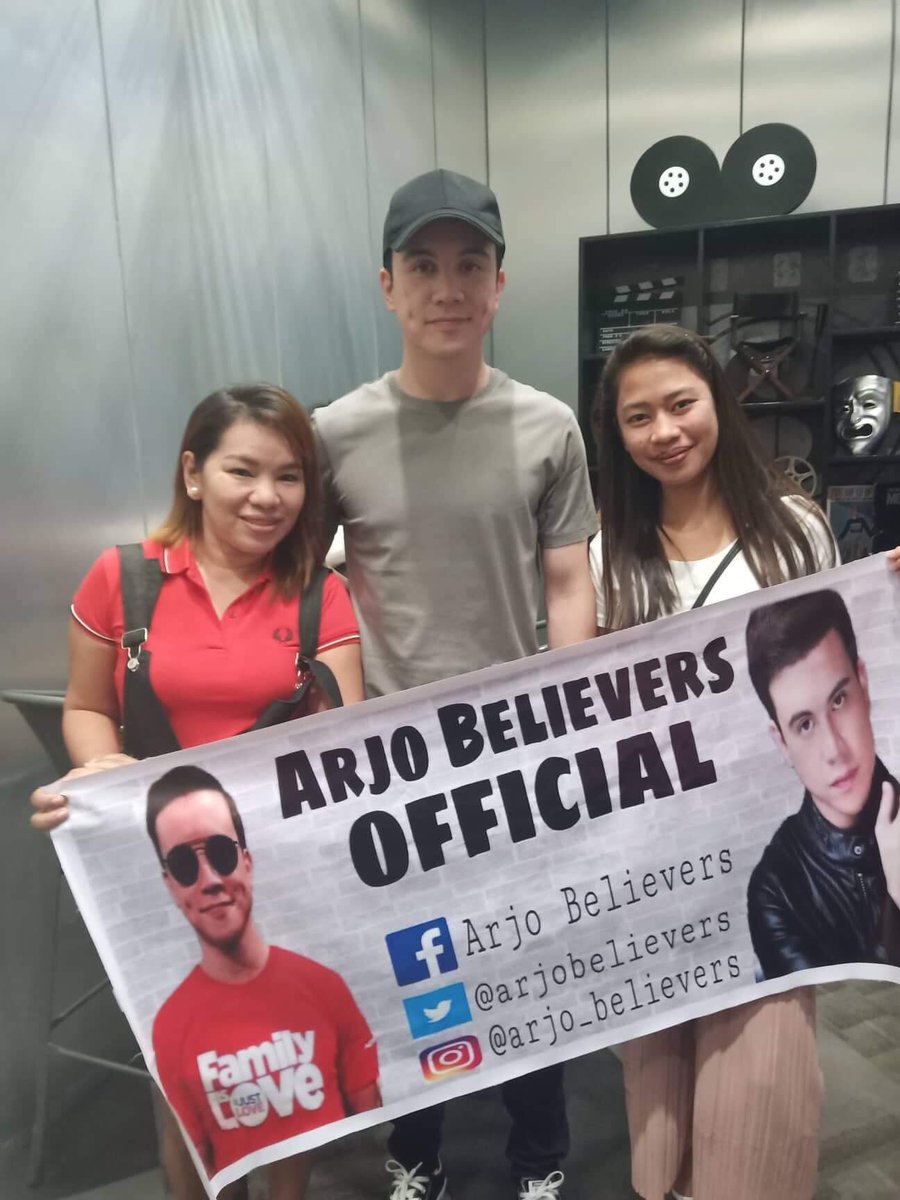 ArjoBelievers's tweet photo. #Stranded with Arjo Atayde @AtaydeArjo @viveikaravanes @heizel0429 @Honey_kayeZ 😍😍😍 https://t.co/NMDRZnv39v