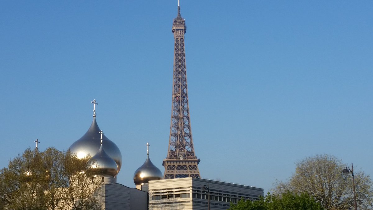 Alonzo__Mosley's tweet image. #EiffelTour 👣🎯✔😎🇲🇬