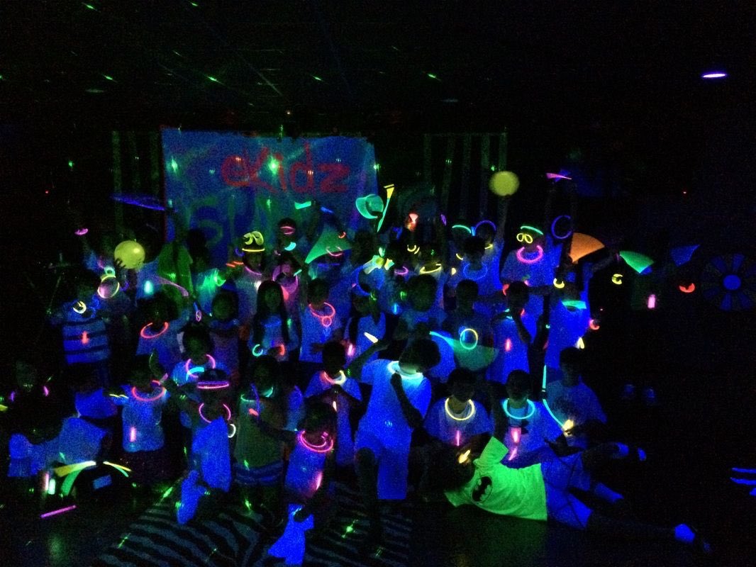 shanghaigurl1's tweet photo. Full Moon GLOW Party๐ Last day for buying tickets at a discount of 85 RMB!
SATURDAY 20th APRIL at Le Royal Meridien Shanghai from 9 pm.
For tickets wechat:18321907108 or scan QR code
#leroyalmeridien #shanghai #novaevents https://t.co/K4BfsLg0Y0