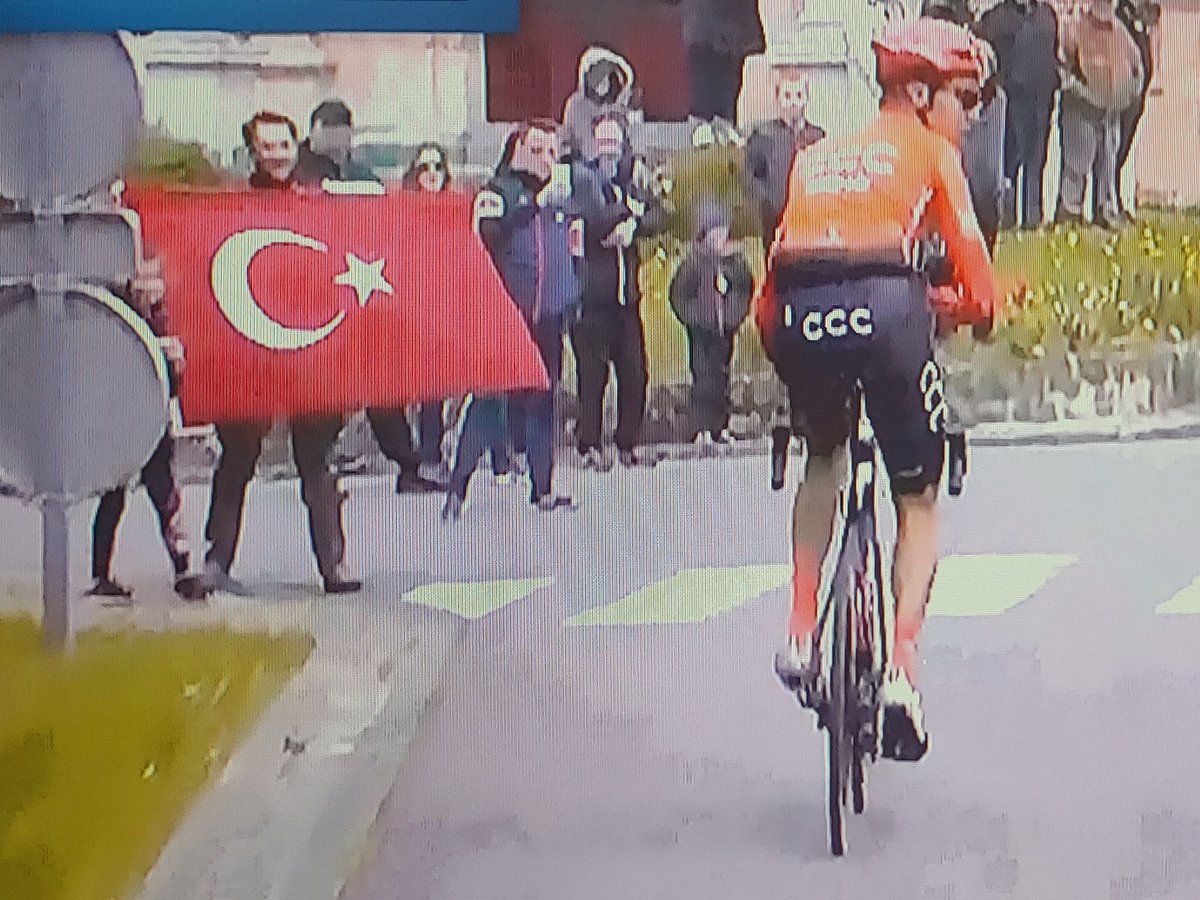 #EurosportEkrani abiler sektör 29' da arkadaşımız Türk bayrağı ile bizi gururlandırdı <a href="/sarpergunsal/">Sarper Günsal</a> <a href="/berkemceylan/">Berkem Ceylan</a>