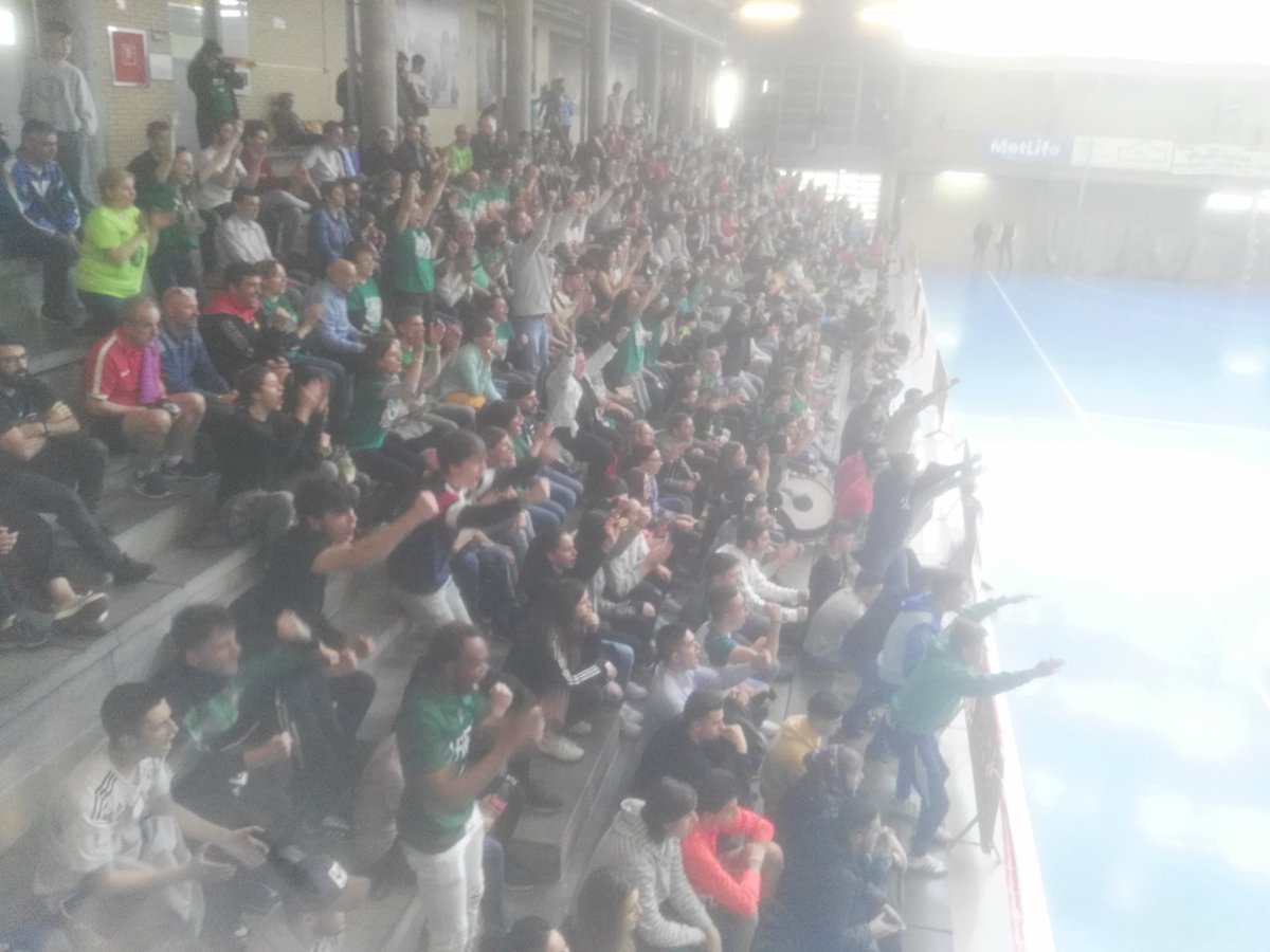 BalonmanoSafa's tweet photo. 🏆 #CDEJuvenilBM 
⌚ Final.
📌 BM SAFA 32-24 @ClubCisneBalonm
📢 Partidazo increíble. Nos vamos a la Fase Final. ¡¡Entre los 8 mejores de España!!
#VamosSAFA 💚 https://t.co/495u5CS87J