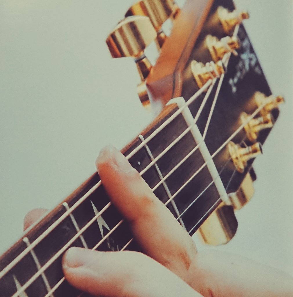 カオスの鼓動 على تويتر 嬉しいことも嫌なことも どっちつかずで格好悪い日も 一緒に食べて笑えればいいのさ 塩っ辛い毎日サンドイッチ サンドイッチ 高橋優 リアルタイム シンガーソングライター 高橋優 サンドイッチ