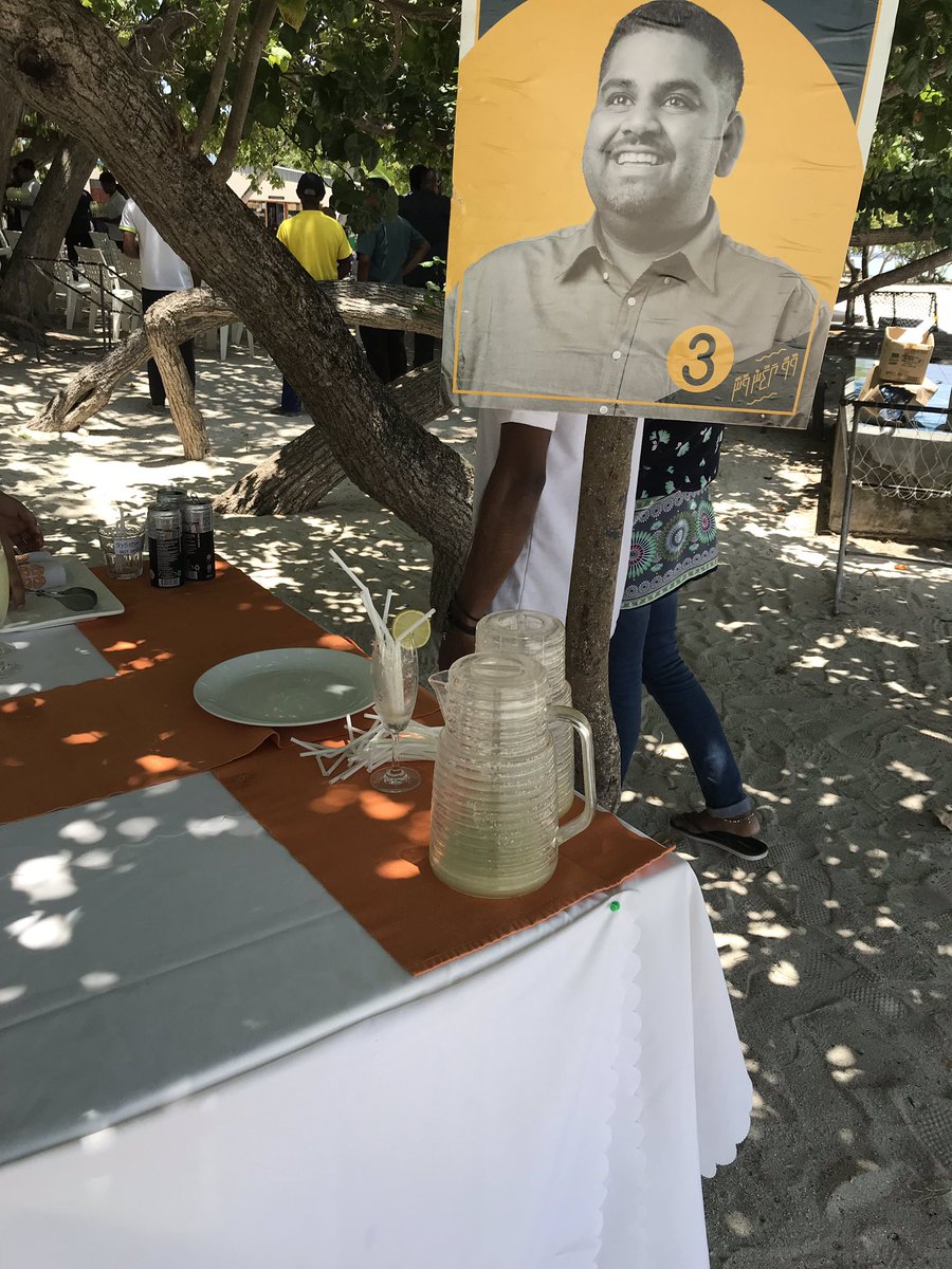 DrM_Ashraf's tweet photo. @JenniferAishath @alohasaazu @Nazeeahmed @raajethere @MaldivianAero @MDPSecretariat @Refty @edzyadam When staff at @plumeria_info are made to hastily remove & discard the plastic straws in welcome drinks for @presidencymv @ibusolih during @mabrouq’s campaign, it might look good for @MvSpokesperson’s pics, but is just another example of similar “green-washing”!
#ZeroUsePlastic 🤦🏽♂️ https://t.co/4xZKCs2jRV