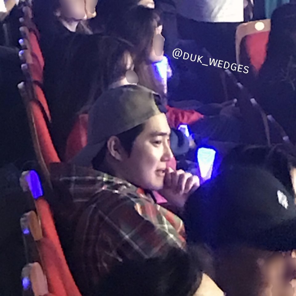 Zah 현재 On Twitter Exo S Suho Spotted Sitting Next To Red Velvet S Irene Today At D E Concert Https T Co Hsrdzlmukn Twitter