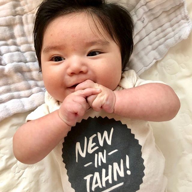 lovePGHshop's tweet photo. How sweet is she, our friends New-In-Tahn babe? ๐ We are restocked on this onesie favorite for the little Pittsburghers in your life๐
#lovepittsburgh #lovepgh #pittsburghgifts #babyloves https://t.co/LOyvkxrLe2