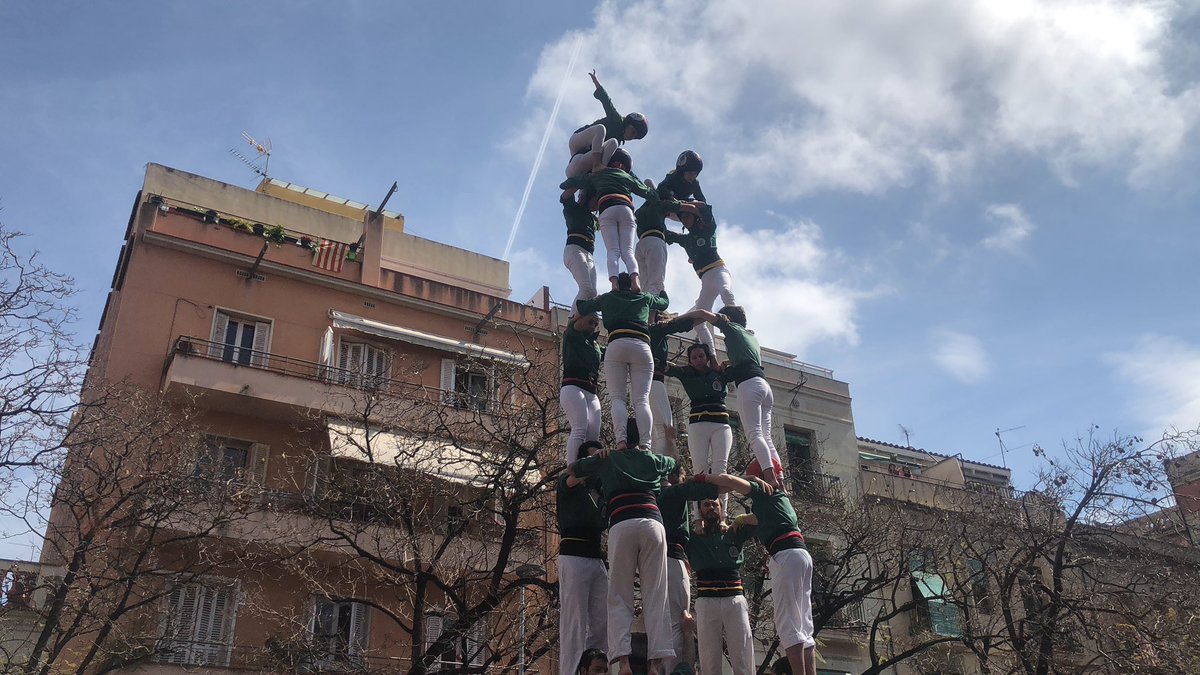 Olivares_Cat's tweet photo. Avui, després de la lesió a la clavícula, he pogut tornar a fer un castell de baix, un 5d7... poc a poc anirem pujant pisos! Gràcies a tots! @gausacs #castells #castellers #5d7 https://t.co/Go7qL3VXA7
