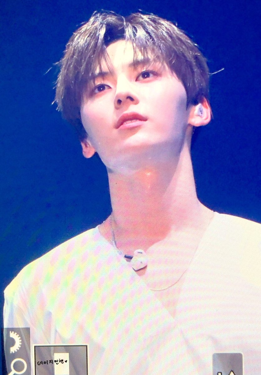 daisy_MinHyun's tweet photo. 190414 #뉴이스트 #민현 #황민현 SEGNO 프리뷰 https://t.co/sjVUHK3jXM
