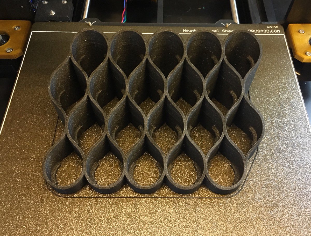 grafitomi's tweet image. Practical time! Paint rack by Black-Demon from @thingiverse Thing no. 2600235 Thanks for the tip Rob @rpauza ! #3dprinting #practicalprinting #airbrush #vallejopaints