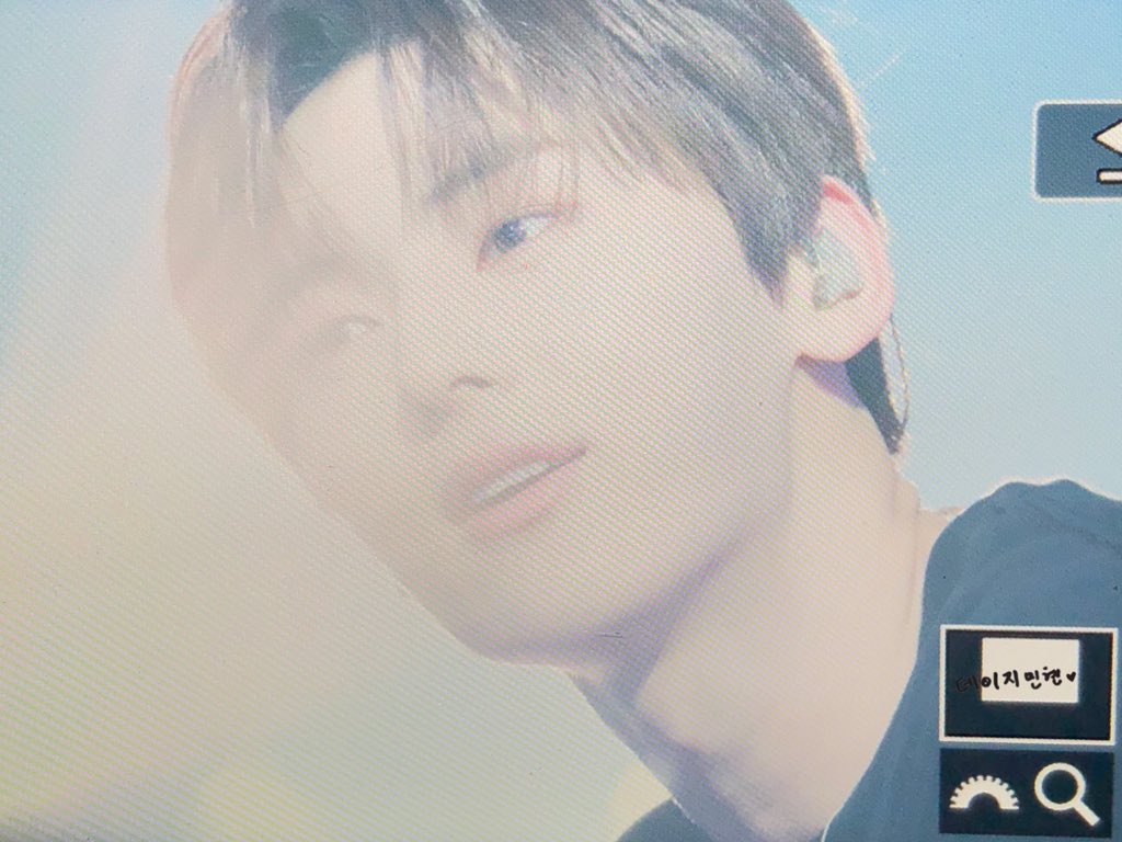 daisy_MinHyun's tweet photo. 190414 #뉴이스트 #민현 #황민현 SEGNO 프리뷰 https://t.co/Flnx6otsuY