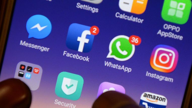 Facebook, Instagram and WhatsApp all experiencing outages
news.sky.com/story/facebook…