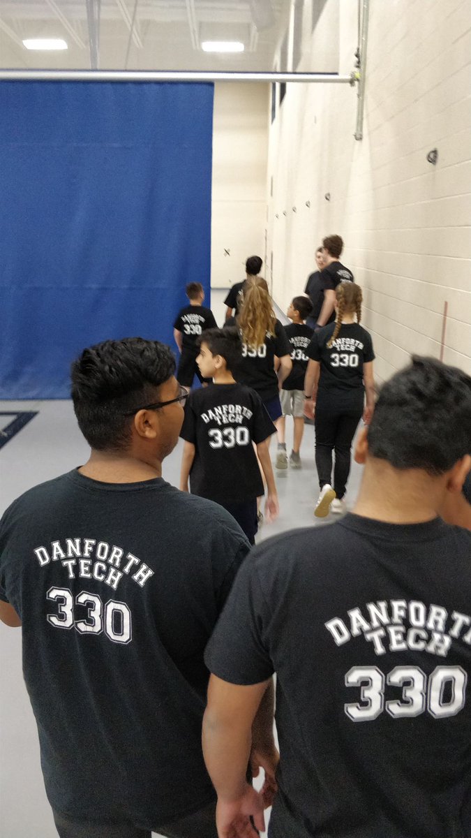 330AirCadets's tweet photo. #330DanforthTech #330DanforthRedHawks
That feeling with #30Strong when all you see is
#ThreeThreeO https://t.co/Vj4duGZwTV