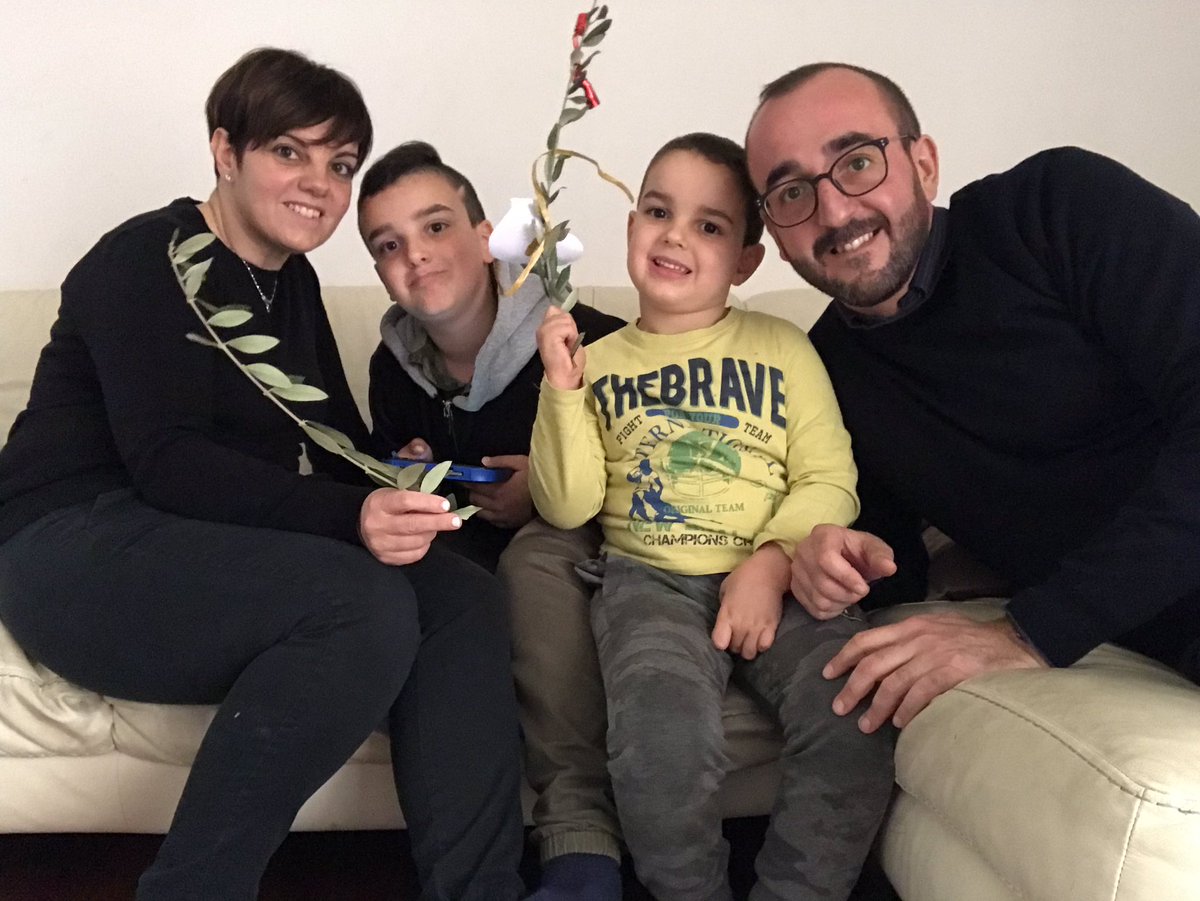 AntonioMusci's tweet photo. Buona domenica delle palme a tutti!!! https://t.co/U0aPwR8kiQ