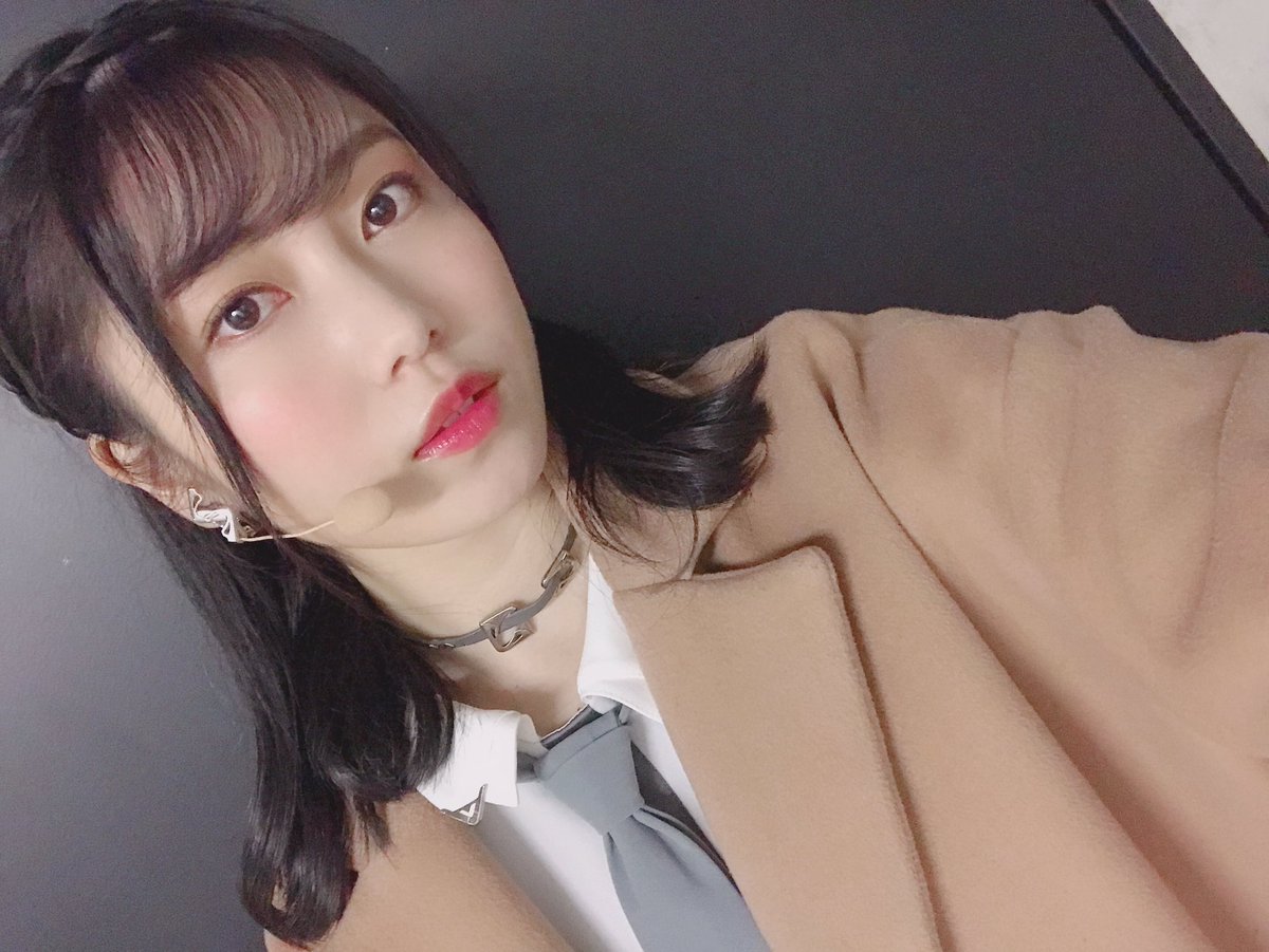 横山由依 仙台握手会 ありがとうございましたーっ 最近ははじっこでピンでとめてもらって前髪の量を減らしてます まなかの チェックのベレー帽いいなー かぶってみたいなぁ