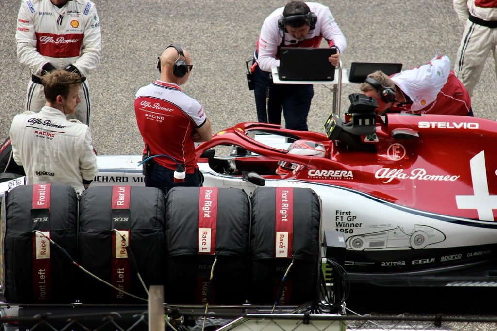 kaedechopper's tweet photo. #F1 #Formula1 #ChineseGP #Race1000 #Kimi7 https://t.co/f2dhRjknMy
