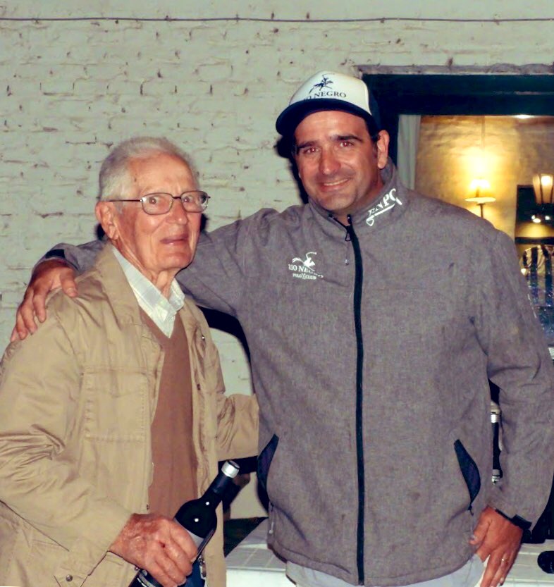 RNPC_Polo's tweet photo. Gran, emotivo y merecido reconocimiento a GRANDES jugadores de Río Negro Polo Club que formaron parte de la historia del club. GRACIAS a ellos y a sus familias por habernos acompañado en la noche de ayer. • Sigamos siendo parte de la historia! •

#rnpc110años 
#rionegropoloclub https://t.co/1GXJXfqX5M