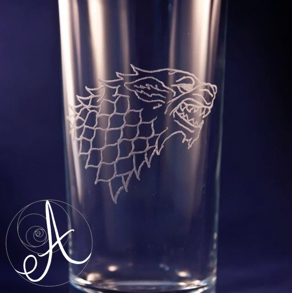amygeorgeart's tweet photo. ✴️ House Stark ✴️
Game of Thrones Hi balls available from: https://t.co/JEwKyarCpc
#etsy #photography #engraving #tattoo #art #stark #gameofthrones #houseofstark #johnsnow #jonsnow #johnstark #targaryen #direwolf #aryastark #wolf #sansastark #kitharrington #khalisee #westeros … https://t.co/C1sMhvFt5u