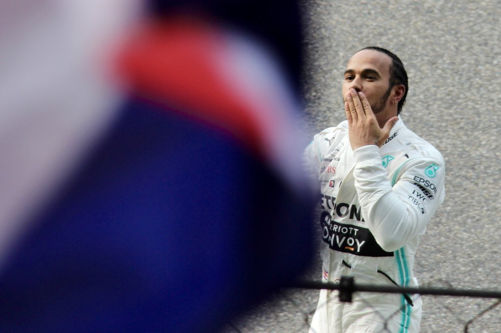 kaedechopper's tweet photo. #F1 #Formula1 #ChineseGP #Race1000 #lewishamilton https://t.co/fuXNGFIrQM