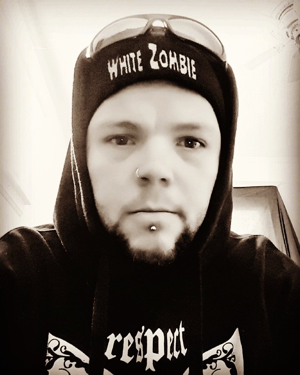 Valyear's tweet photo. Calling yourself a, "survivor", insinuates you have finished the journey.
My journey is only beginning.
I am not a, "survivor". I am a fucking warrior!
#ihatechad #ugly #beautiful #uglybeautiful #illquitwhenimfinishednotwhenimtired #valyear #rock #roll #warrior #fearisnotanoption https://t.co/rHADbD0BvE