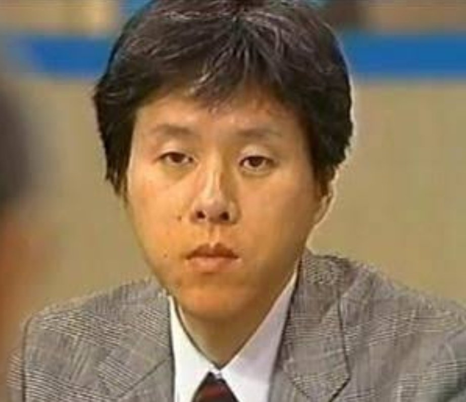 ネオンネット 古市憲寿 を見るたびにオウム真理教の顧問弁護士だった 青山吉伸 を思い出す 同系の顔付きなんだよな D 青山弁護士 おしゃれイズム T Co B0qhdosh8x Twitter