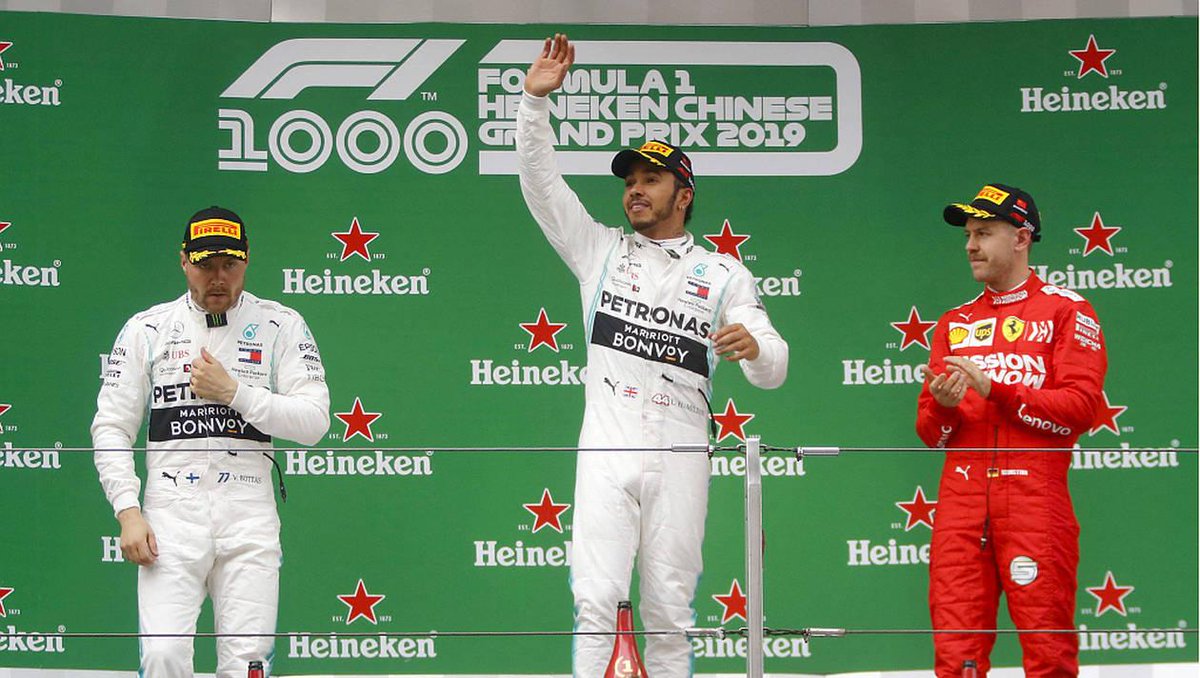 sports_ouest's tweet image. #GpDeChine : Mercedes fait le plein, Ferrari fait polémique 
ouest-france.fr/sport/formule-…
#F1