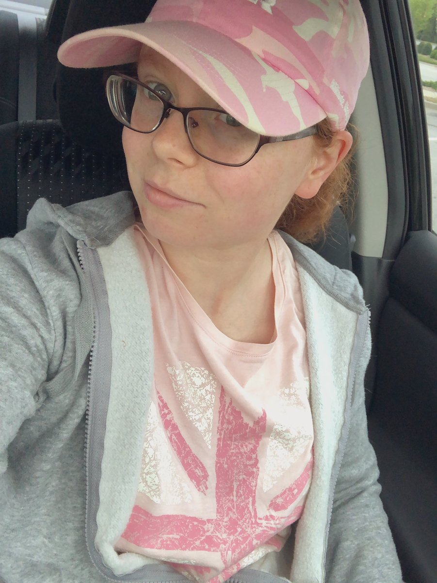 Heartslikeadrum's tweet image. Pinking out today because I need the energy lol 😂 #favecolor #typical