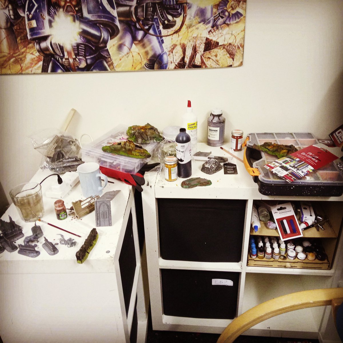 NottsBoardgame's tweet photo. Part of our ever expanding events night, with the Hobby Spot Thursday Night Hobby Hangouts on a Thursday nights. Terrain building for the games club.

#terrainbuilding #modelling #miniaturemodelmaking #modelmaking #terrainmaking #nottinghamboardandwargameclub #notts #nottingham https://t.co/cd6773JQox