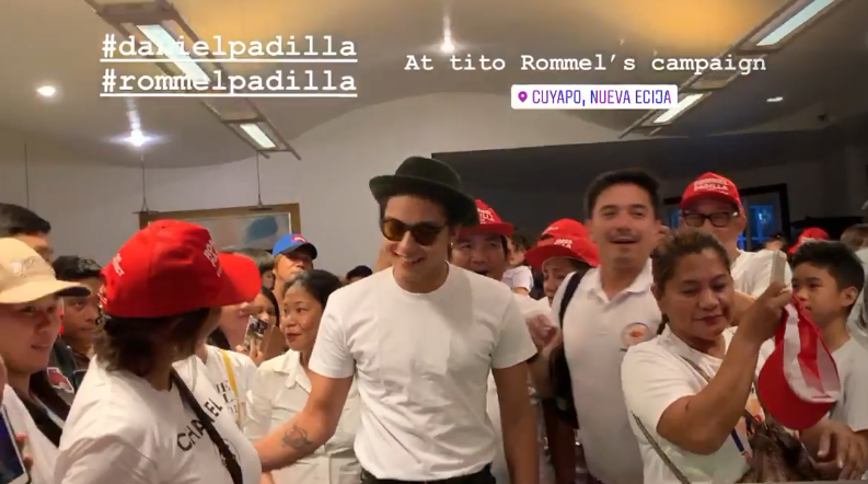 Djp5SOS's tweet photo. supportive son! @imdanielpadilla 😊

elvaapparel https://t.co/jjjFfh0139