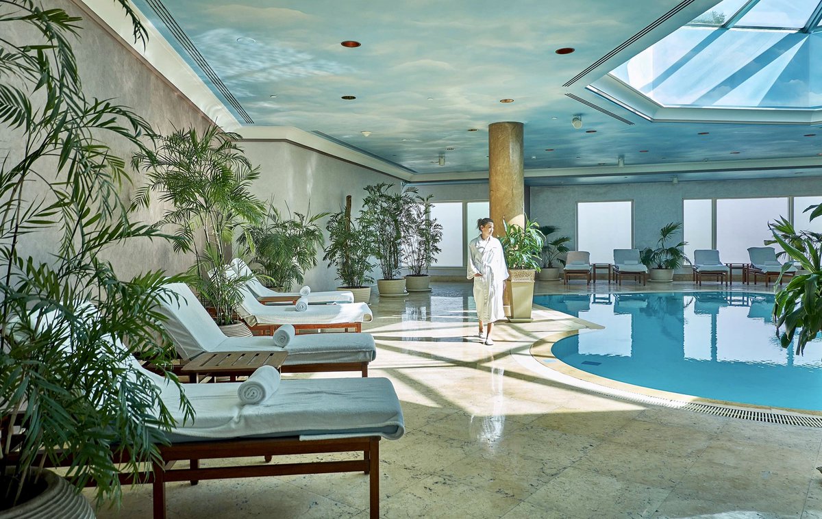FSCairoNP's tweet image. After a busy day of wandering around the charming historic streets of #Cairo or discovering one of the city’s hidden wonders, soak in a moment of tranquillity in our heated indoor pool at the Spa. #SpaSunday #FSSpa #Cairo #FourSeasons #FourSeasonsCairo