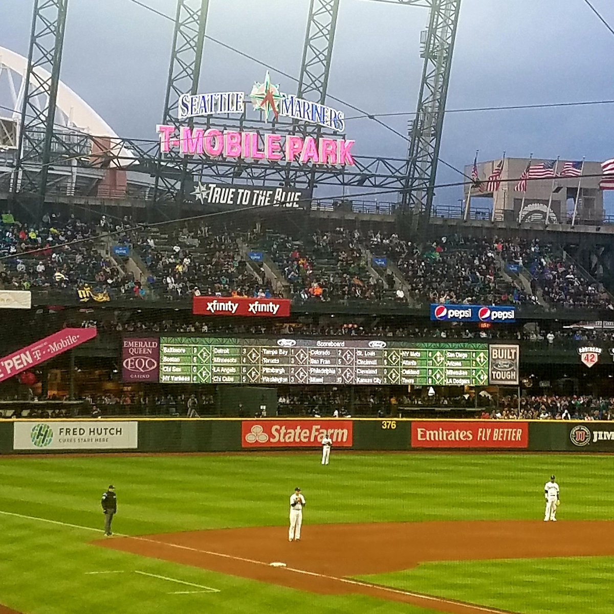 ConiSeahawk's tweet image. As good as #mariners been playing, @TMobilePark should be sold out every game. Come on, #seattle 💙⚾️💙 #TrueToTheBlue #gomariners