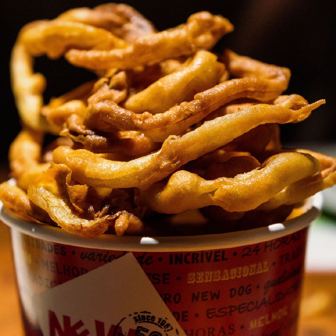 newdoghamburger's tweet photo. Melhor coisa é pedir aquela #onionrings de respeito pra abrir o apetite!

#love #hamburgueiros #instagood #softbun #foodstagram #foodinsta #eat #eatfamous #lovefood #burgergram #eatingforinsta #burgerlife #burgerlicious #burgerlovers #lovesp #amazing #bestoftheday #urbano https://t.co/s6Gx6rkqfs