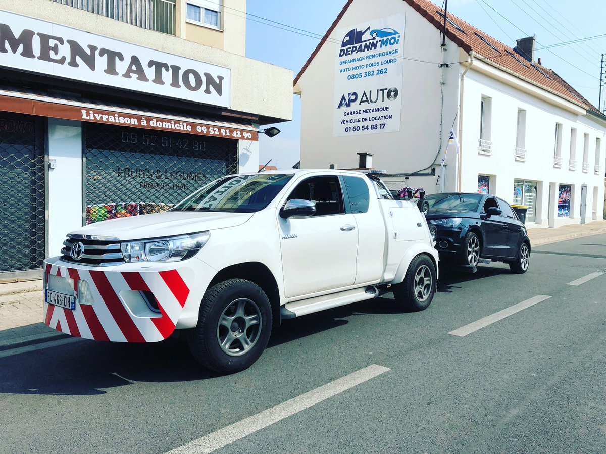 Depann_moi's tweet photo. #villeparisis  base #hertz 24/24 7j/7 et #remorquage #towing https://t.co/qum5IO33M1