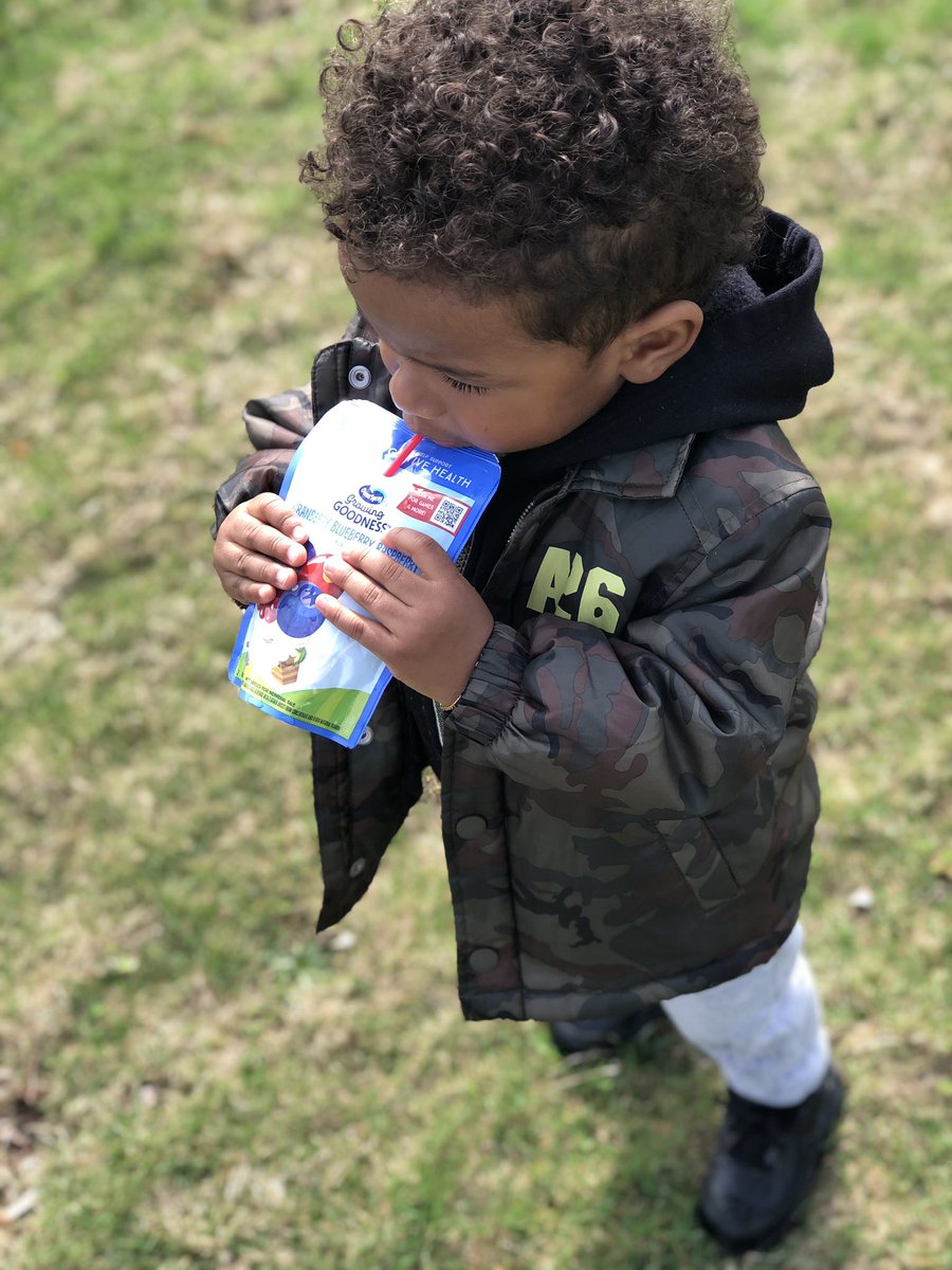 AliceMonteiroHR's tweet photo. Sunday morning park trips call for delicious &amp; healthy hydration! #GrowingGoodness @OceanSprayInc #MJapproved https://t.co/mlq6mWMbUL