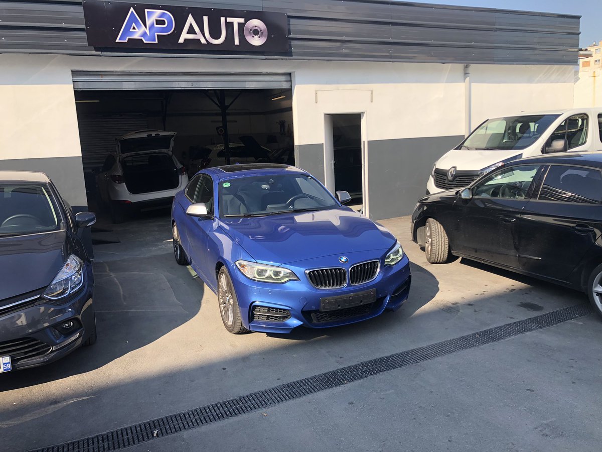 Depann_moi's tweet photo. Entretien de cette #m235i #bmw ! Oui nos ateliers sont ouverts 24/24 7j/7 et le client repart avec un véhicule #hertz sans être pénalisé un dimanche ! Bon weekend 😉 https://t.co/8X0DuvcFsO