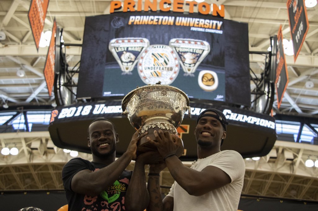 CoachMWillis's tweet image. #MastersWeekend w/ @PrincetonFTBL: Celebrating Orange Tigers on Saturday, cheering for Red Tiger on Sunday! #MakeHi2t0ry