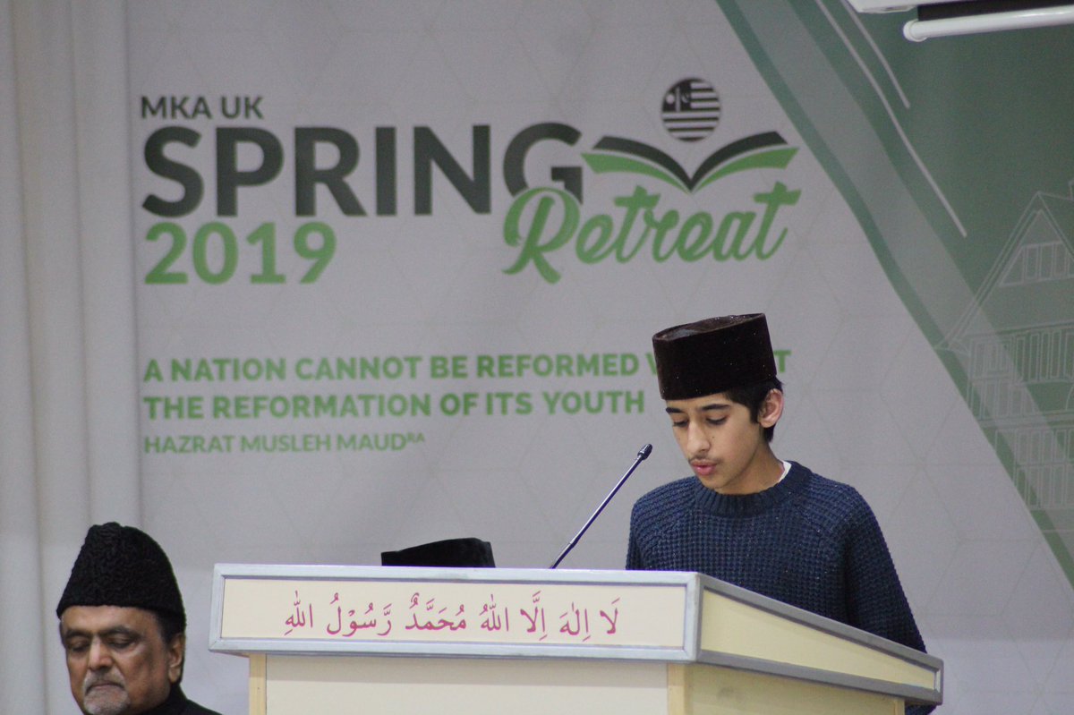 AtfalUK's tweet photo. The #SpringRetreat2019 has come to an end. Atfal from all over the UK came together for an entire week to learn more about Islam.
The concluding session included a few words from Ameer Sahib UK along with a prize distribution for Atfal who achieved excellence in the exam. https://t.co/ULDrtGT5cR