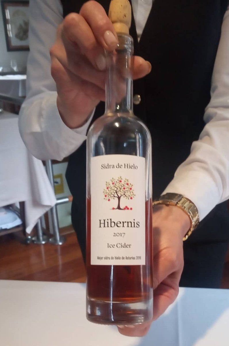 EMBrutnature's tweet photo. Ya has probado nuestra sidra de hielo #Hibernis #monovarietal #mostoflor #afinado40dias #Roblefrances #CosechaPropia #FincaSanJusto mejor sidra de hielo elaborada en Asturias #icecider #ciderglass #cydr #sidradehielo #iceciderhibernis #mejorsidradehielo2018 #Asturias https://t.co/rFvQfVl70N