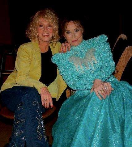 HAPPY BIRTHDAY today, April 14th, to Country Music Hall of Fame member and Grand Ole Opry member LORETTA LYNN!! 