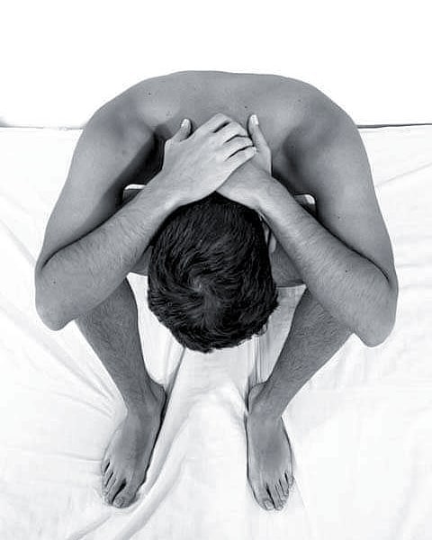Untalcesar's tweet photo. #MaleModel #BlancoYNegro #BlackAndWhite #BnW #ByN #blackandwhitephotography #retrato #Artphoto #artphoto_bw #ArtPhotography #ArtPhotogram #FotoArtistica #3lentescom #Desnudo #Nudity #Male #DesnudoMasculino #MaleNudity #PhotoBook #MaleNude #MaleNudeArt #MalePhotography https://t.co/a82cghldwj