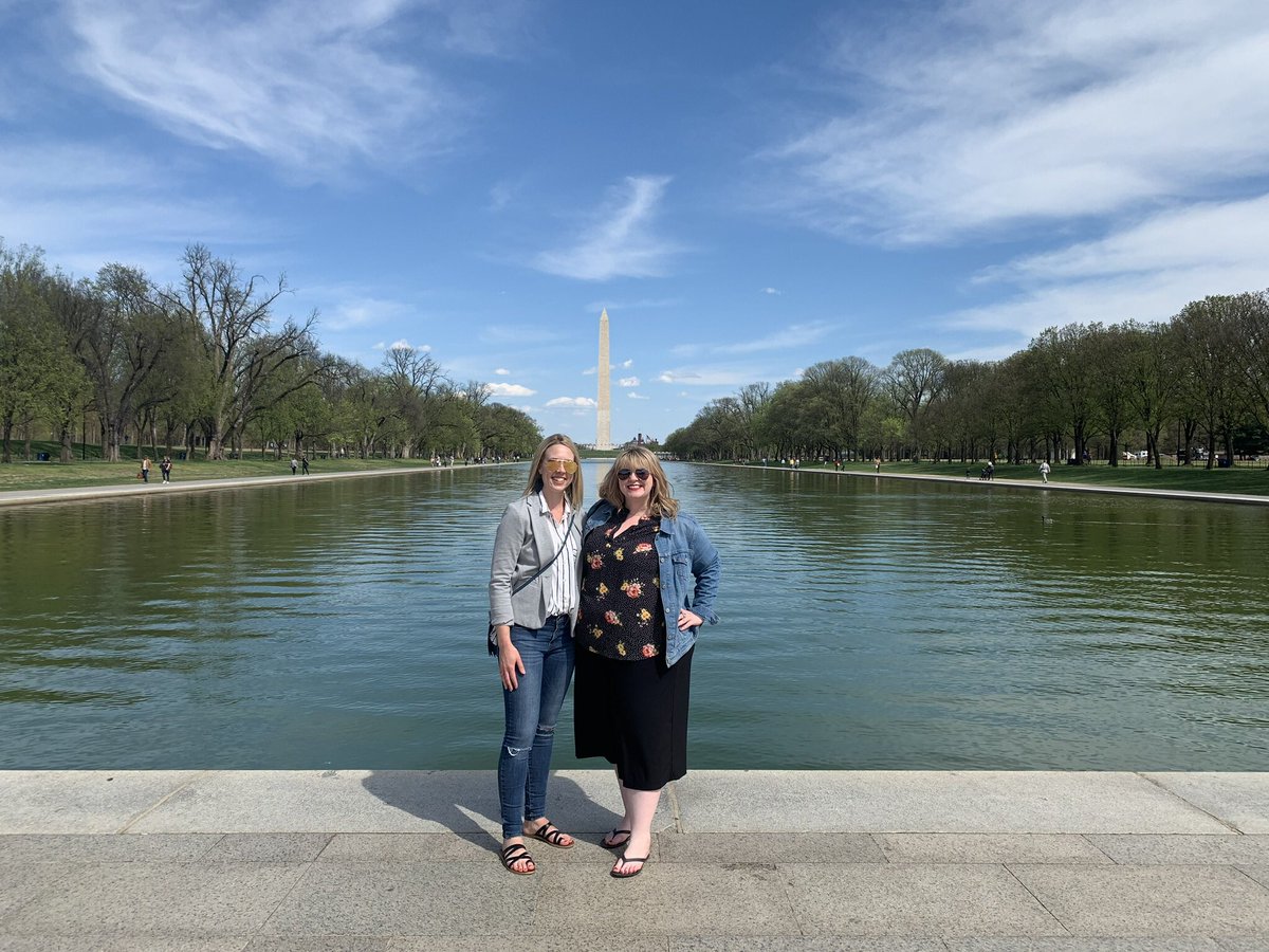 JennyNowatzke's tweet photo. So wonderful being back in #WashingtonDC. Enjoyed networking with #journalists while learning tips and tricks at #MEDPR. Tried packing the beautiful #spring weather in my suitcase to bring back to #Chicago! 🌸 https://t.co/AlrL89tS70