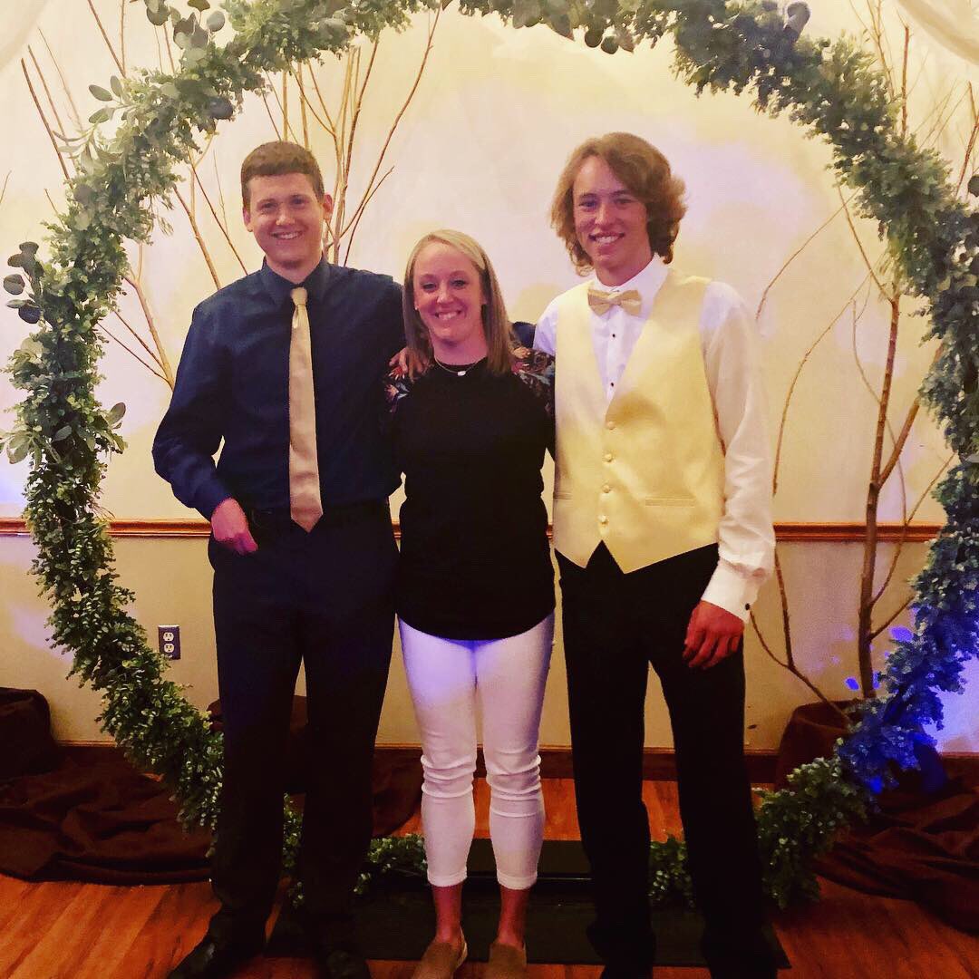 SCBulldogTrack's tweet photo. Good luck to these two along with Kendall and DeLaney at FBLA State the next few days! We’ll see you in Montgomery Co. on Tuesday! #BulldogPride #BeingInvolved https://t.co/zorJlrF1Bh