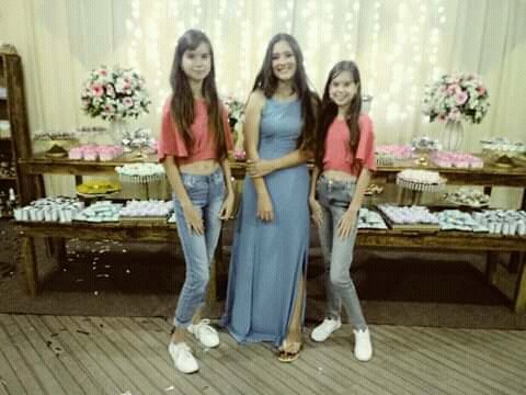 Luizetof2's tweet photo. Ontem foi o dia dessa princesa ,parabéns Dani 💕 https://t.co/r2GcMqpb1U
