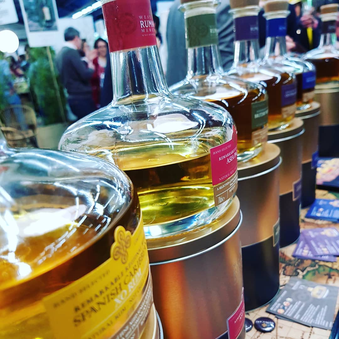 It's a beautiful day in Paris for rhum, friends from Martinique local to Le Galion like we support their distillery for our French Overseas XO Rum
Santé
🇲🇫🥃
#rhumfest #Paris #France
